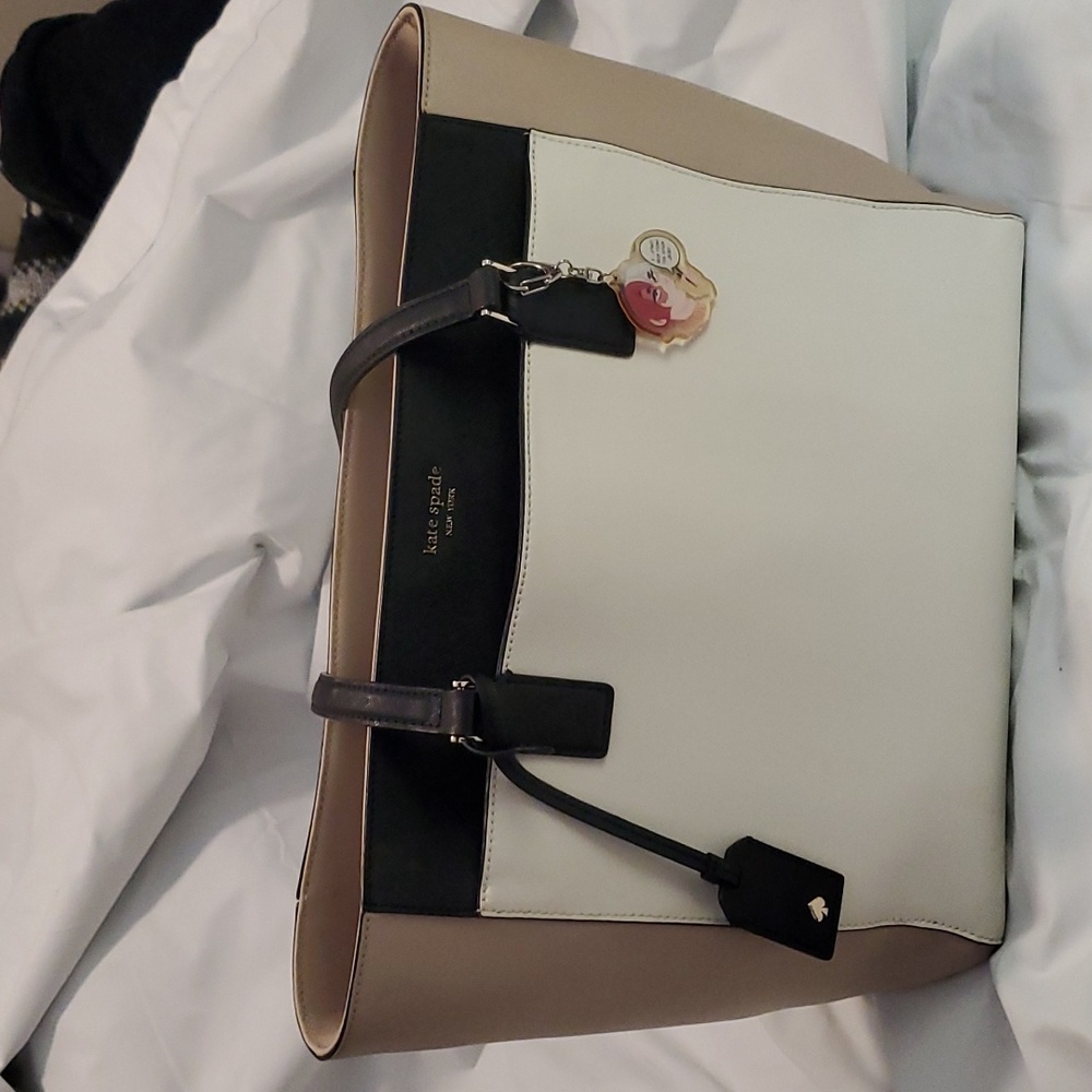 Kate Spade large satchel made from cow leather